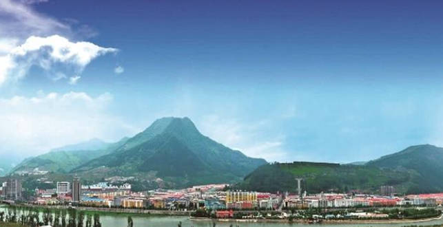 三面环山一面临水的临江，有着临江四兽的传说故事